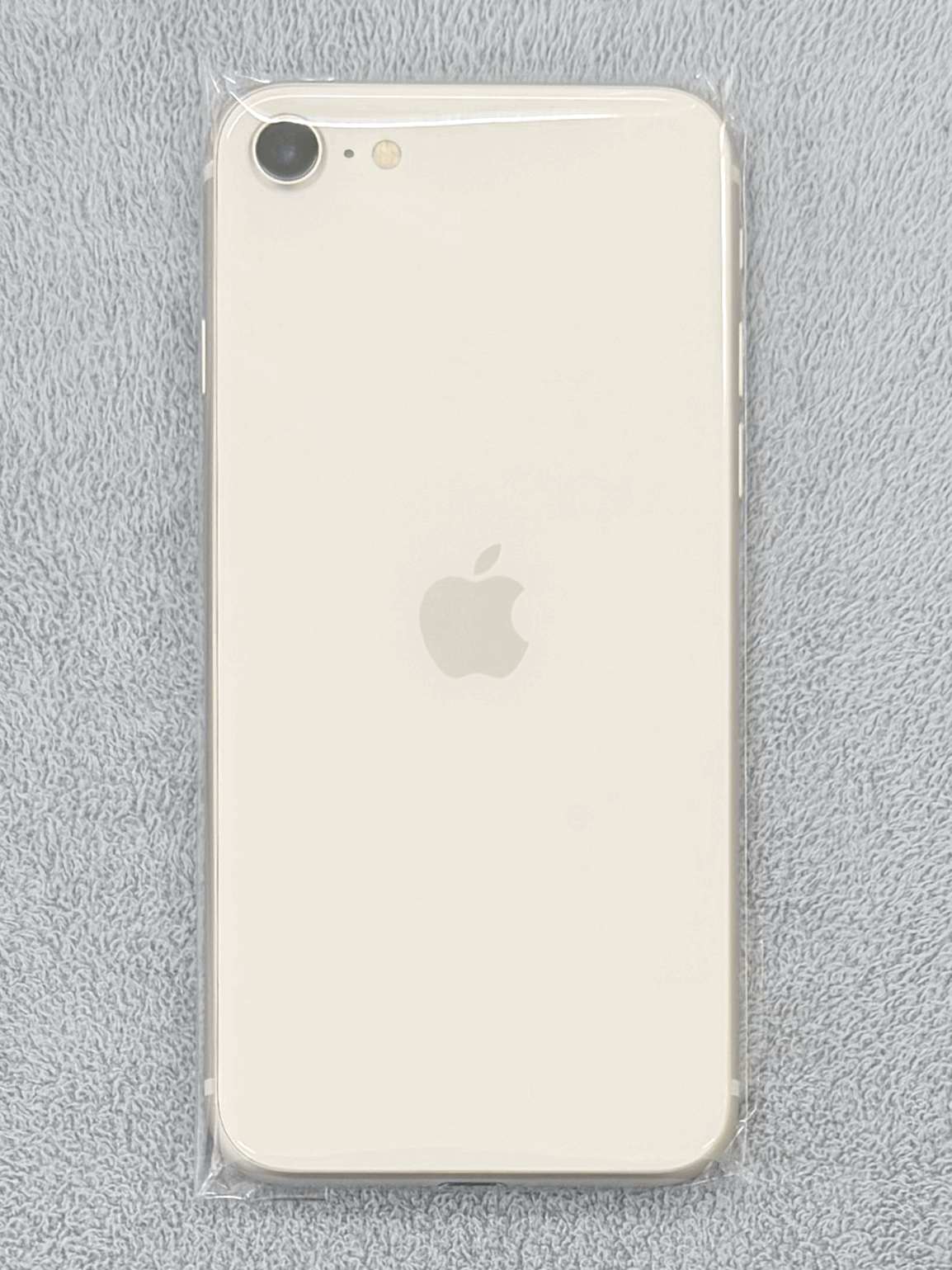 iPhone SE3 の商品写真
