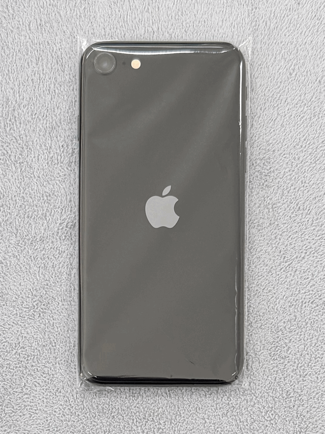iPhone SE3 の商品写真