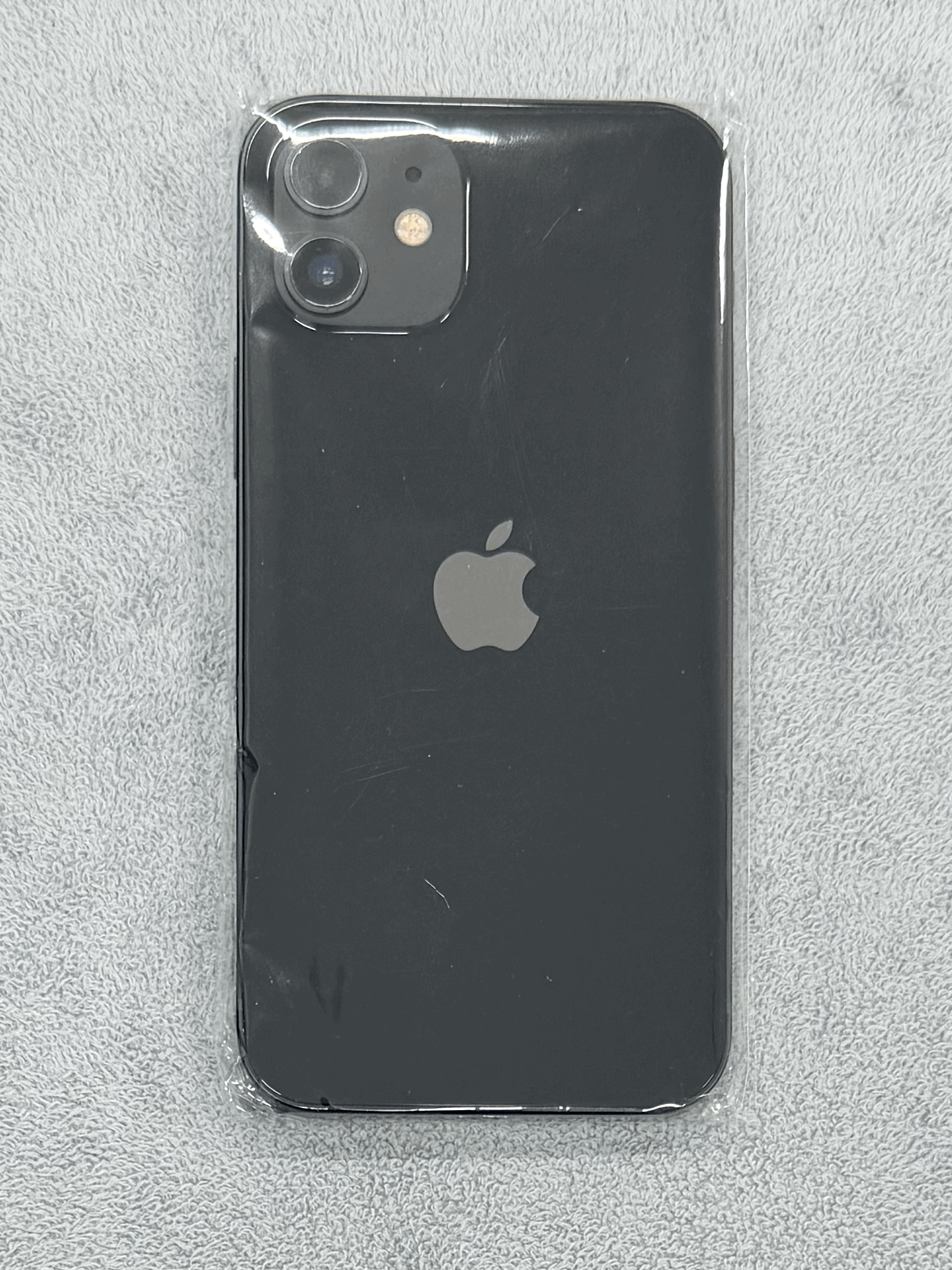 iPhone 12 の商品写真